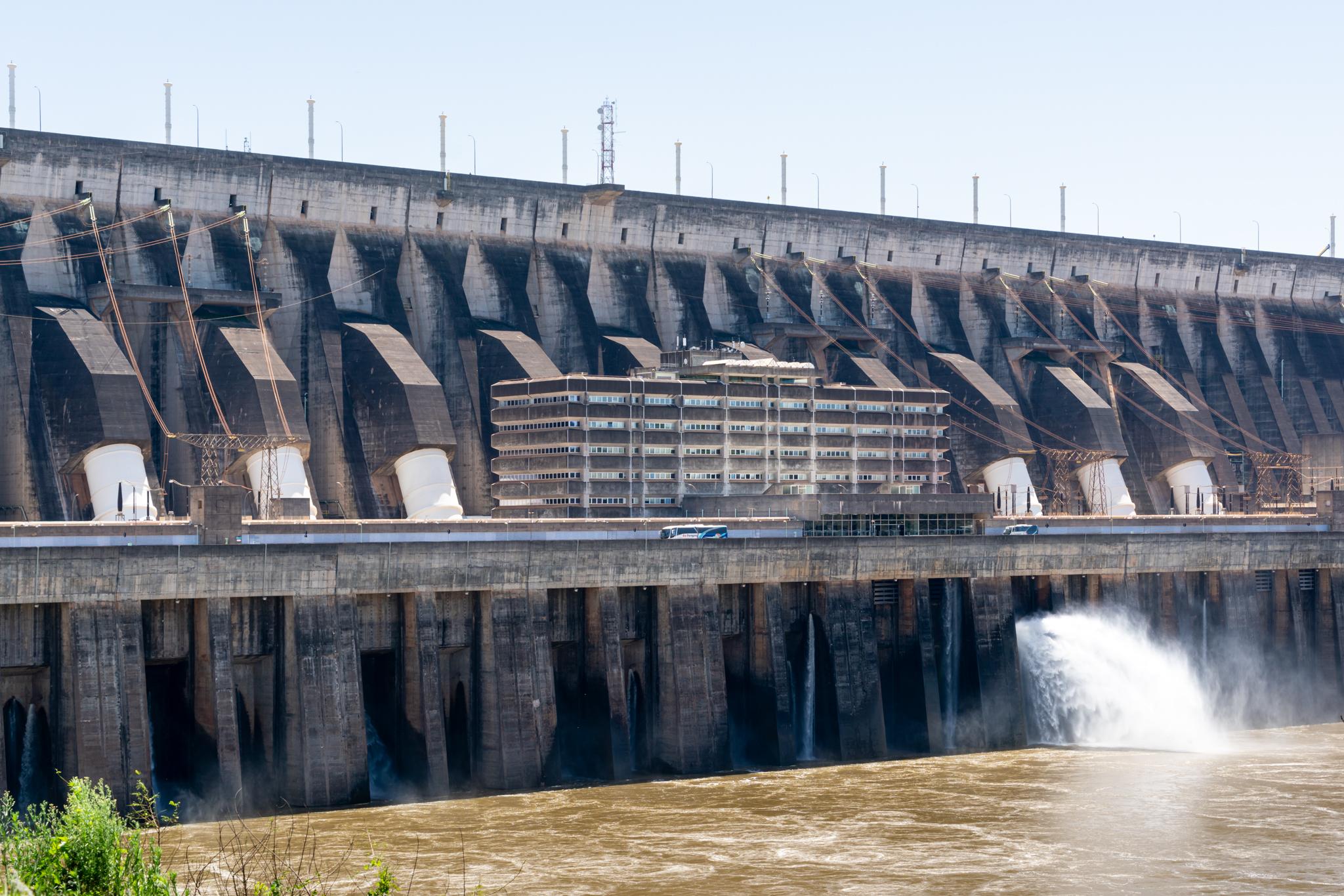 Itaipu Bate Recordes e Impulsiona Mercados Energéticos