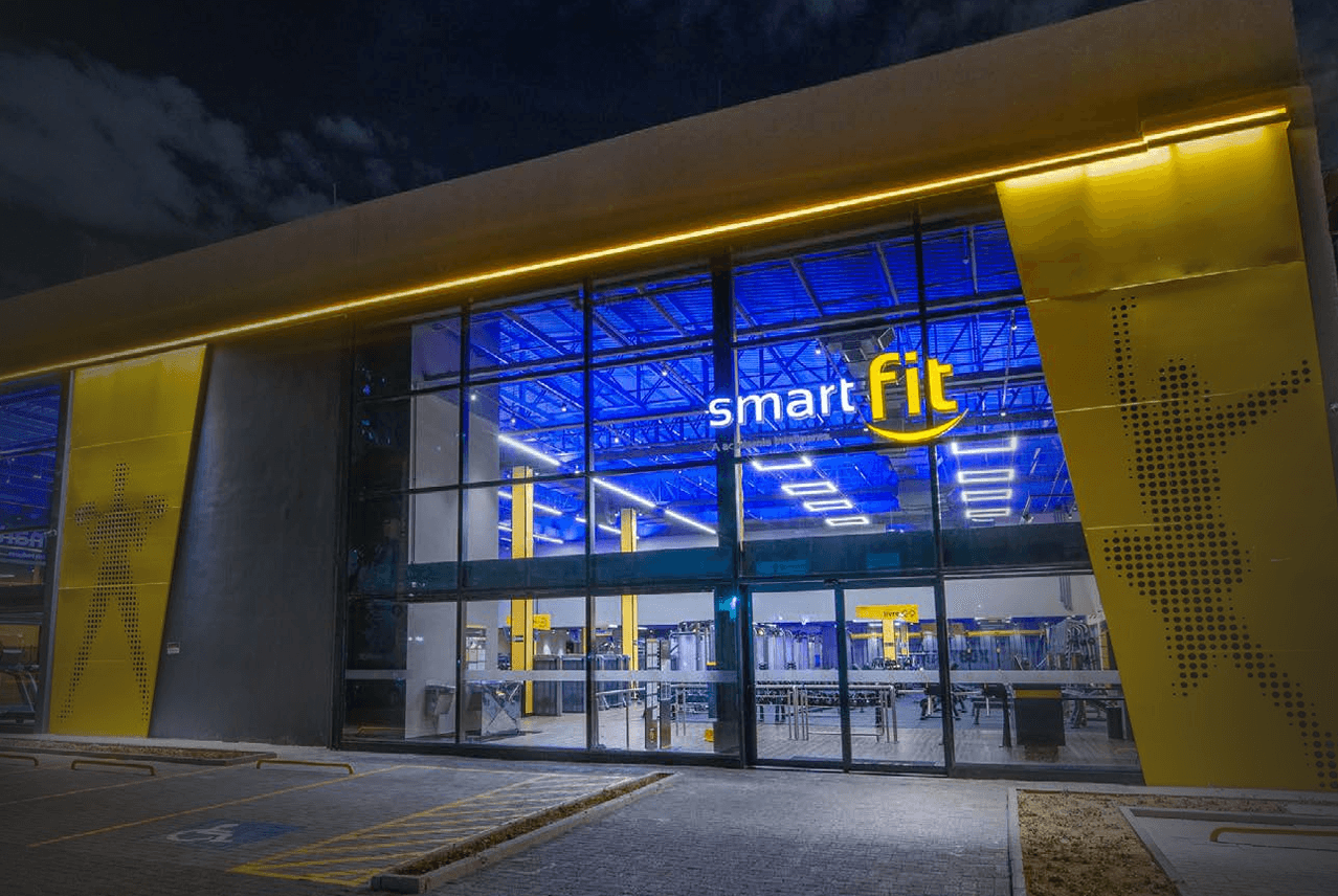Smart Fit Alcança 4,4 Milhões de Clientes Ativos em +1.300 Unidades