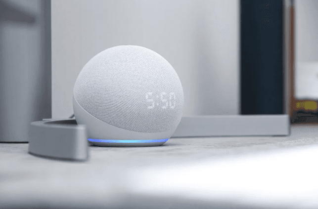 Amazon lança nova Alexa com IA da Startup Anthropic, em vez de sua própria tecnologia