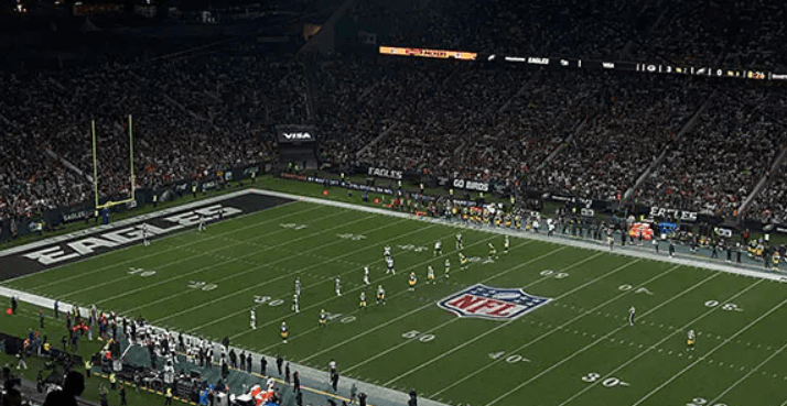 Primeiro jogo da NFL no Brasil reúne 47 mil torcedores e movimenta mercado de grandes marcas com retorno estimado em US$ 60 milhões
