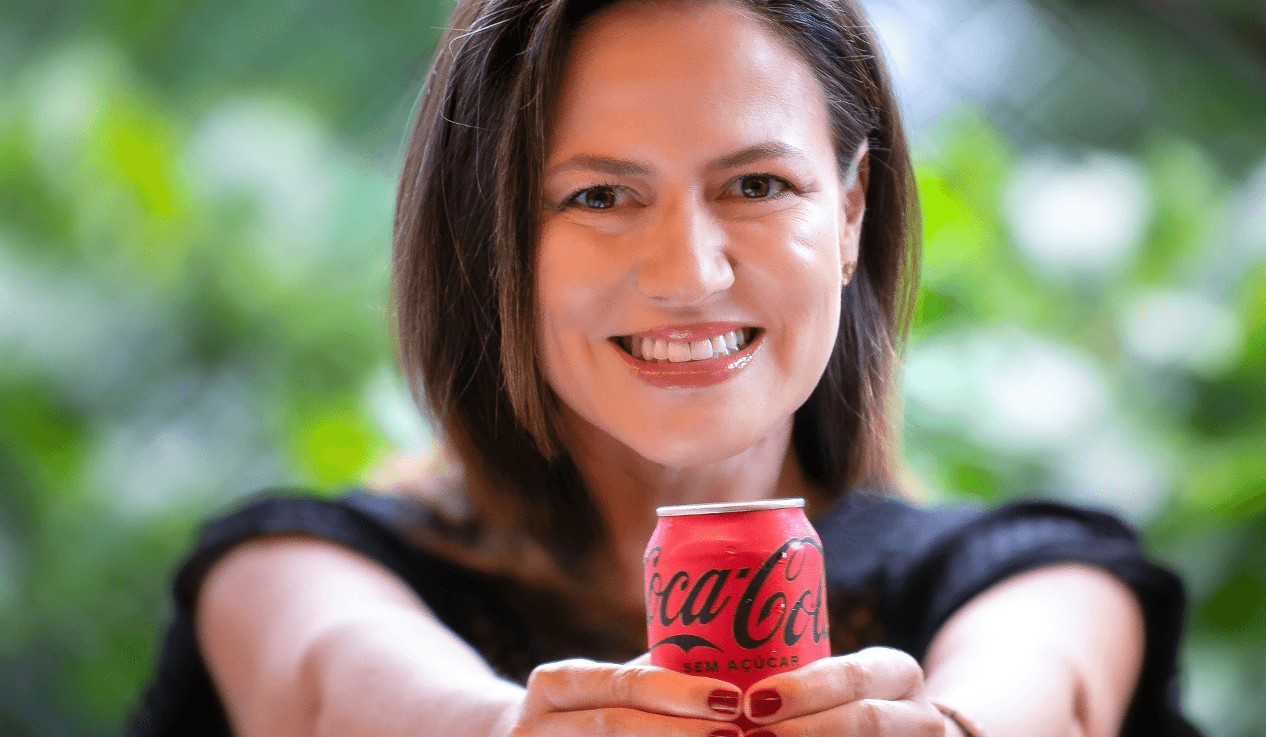 POLIANA SOUSA: O ROSTO DA COCA-COLA PARA A AMÉRICA LATINA