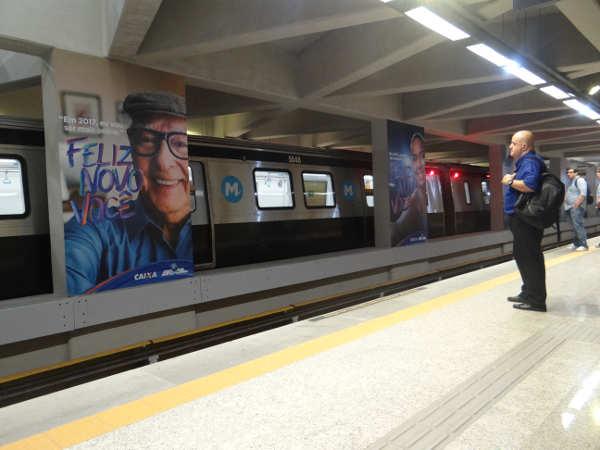 Metrôs do Rio e SP mostram campanha da Caixa Econômica Federal