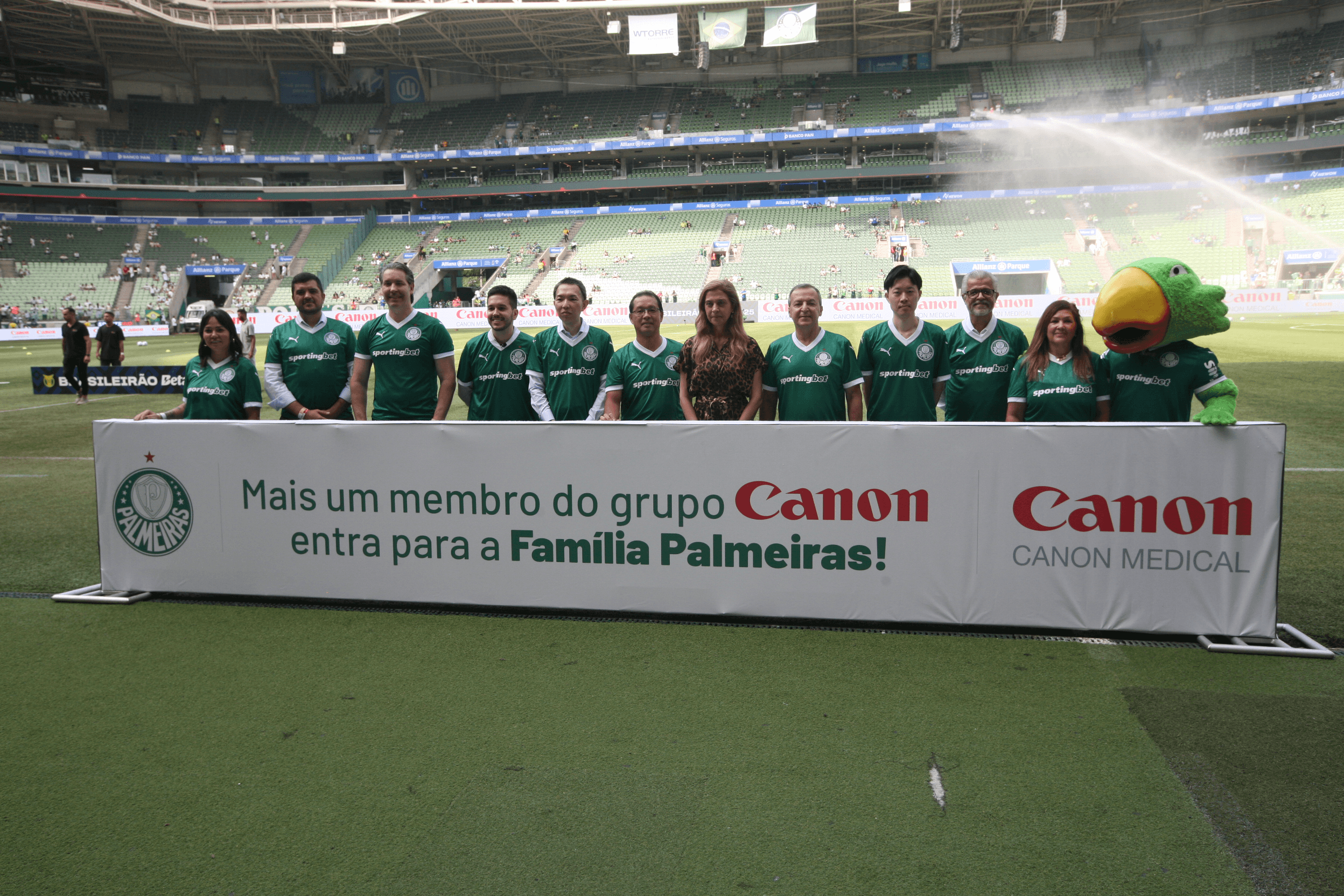 Quando a lente se volta para dentro do campo Palmeiras