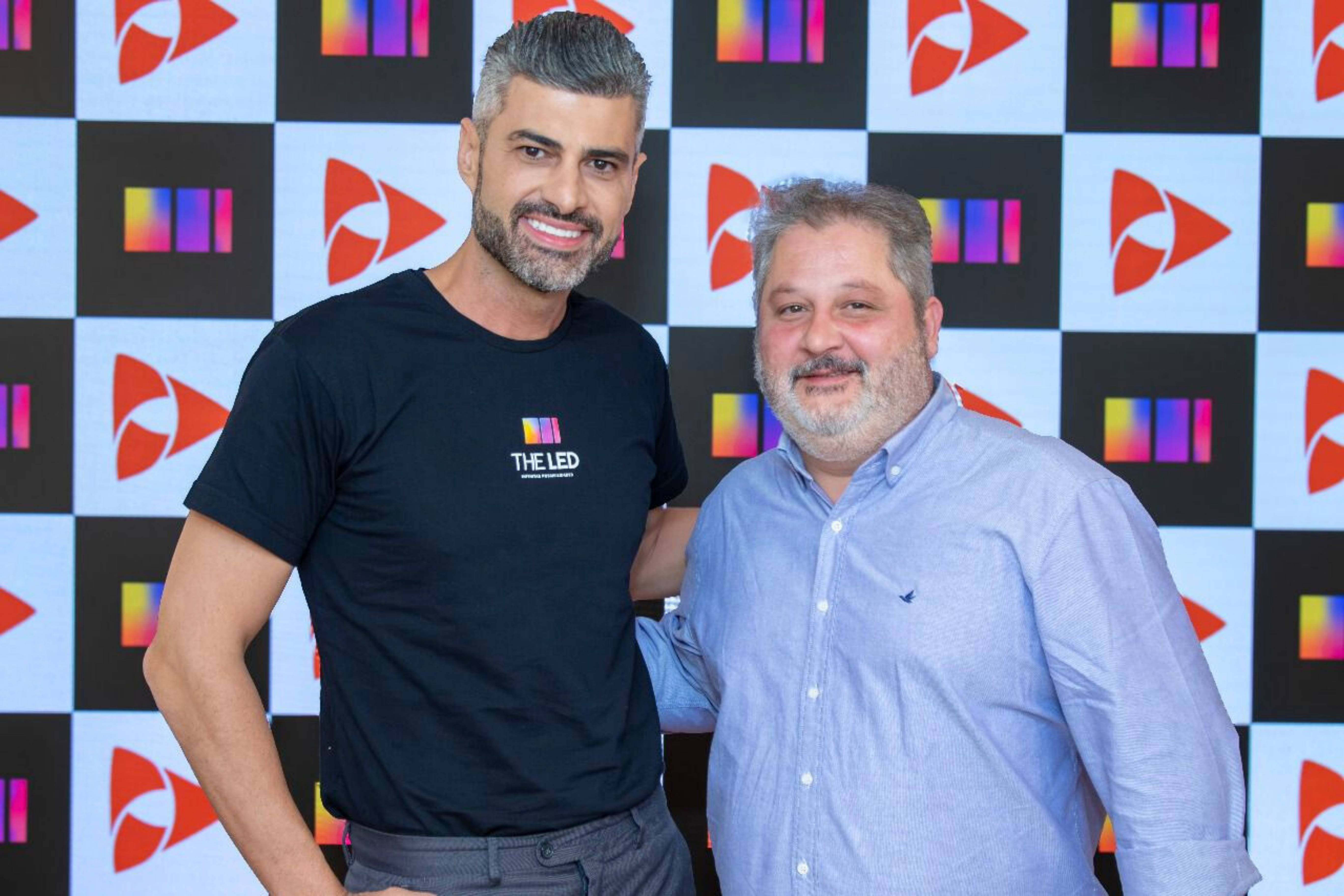 THE LED adquire RETAIL MEDIA e anuncia aporte de R$ 200 milhões para dominar a mídia digital in-store no Brasil