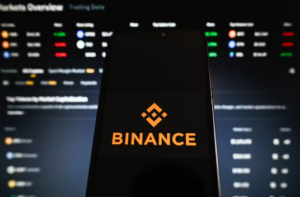 Binance, EIGEN, EigenLayer, criptomoeda, restaking, Ethereum, staking líquido, Andreessen Horowitz, airdrop, mercado cripto